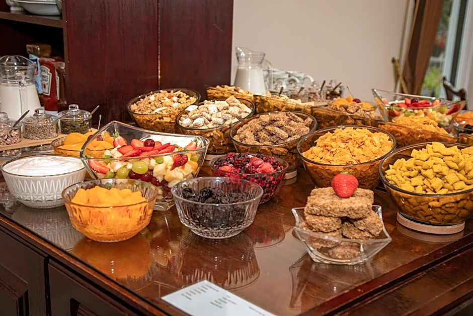 Beaumont Guest House Windermere - Adult Only - Free Car Park & Off Site access to the local Health Centre