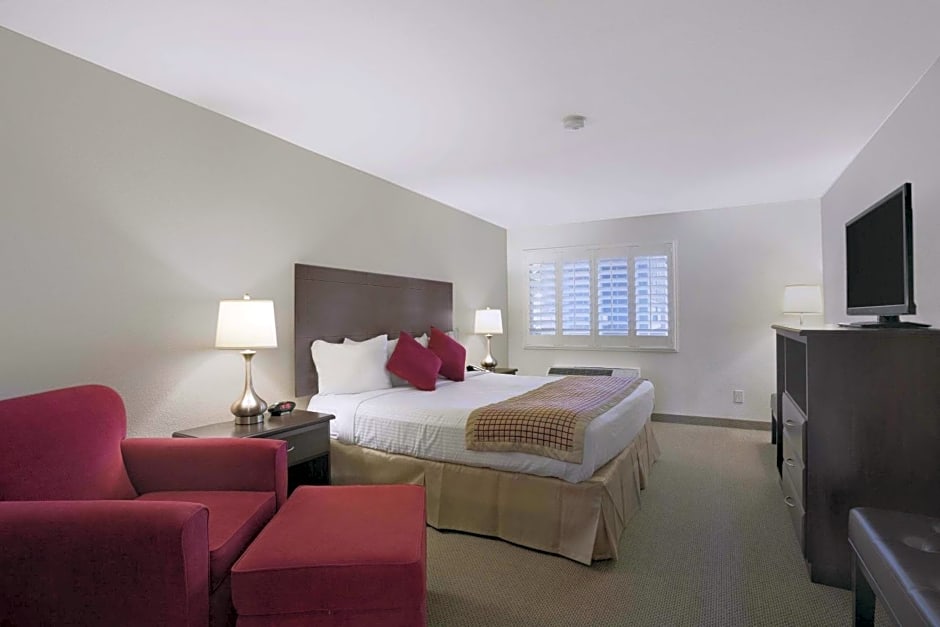 Infinity Inn & Suites
