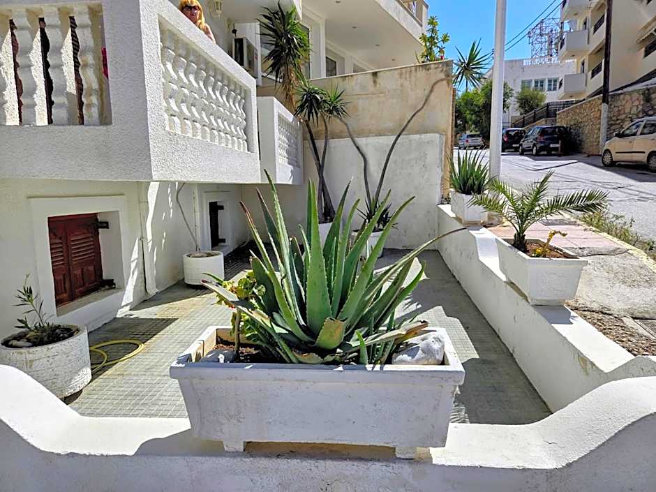 Sea Stone Apartments