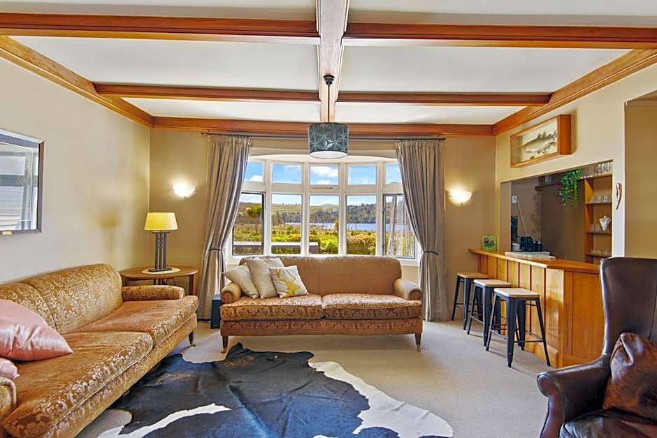 Lake Brunner Eco Lodge