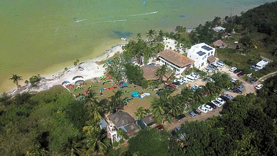 Ikarus Costa Mujeres Eco Lodge Sunset View