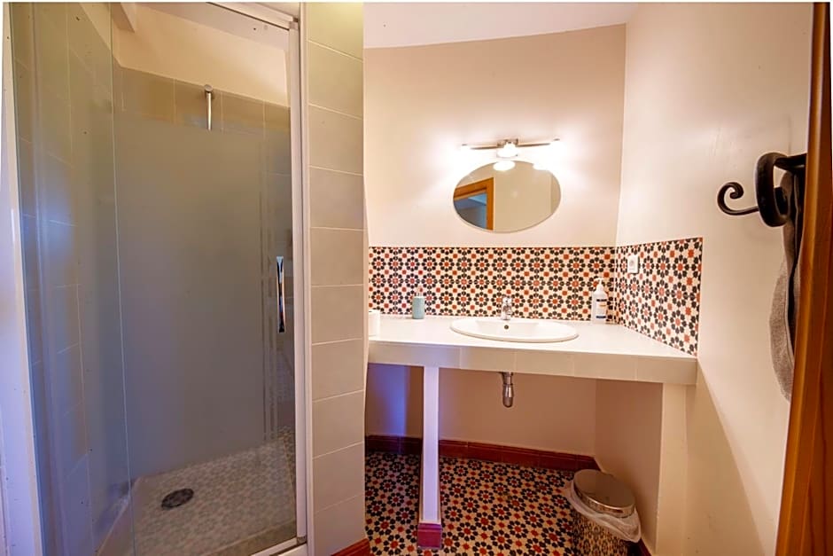 Eco-hôtel et Yourtes du Mercantour