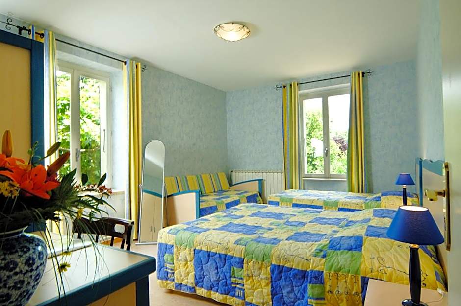 Logis Hotel Des Voyageurs Restaurant La Bonne Tabl'Hay