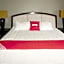 OYO Hotel Edmond - University of Central Oklahoma