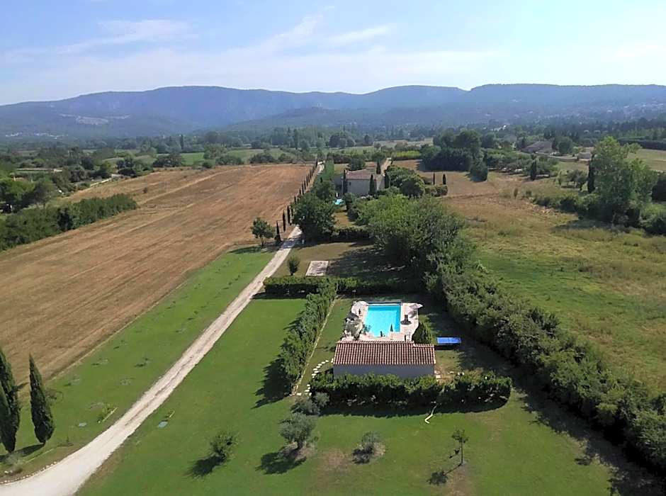 Mas Clement - Chambre et table d'hôtes