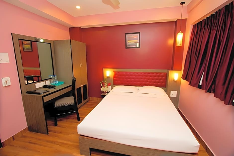 Hotel Crestwood