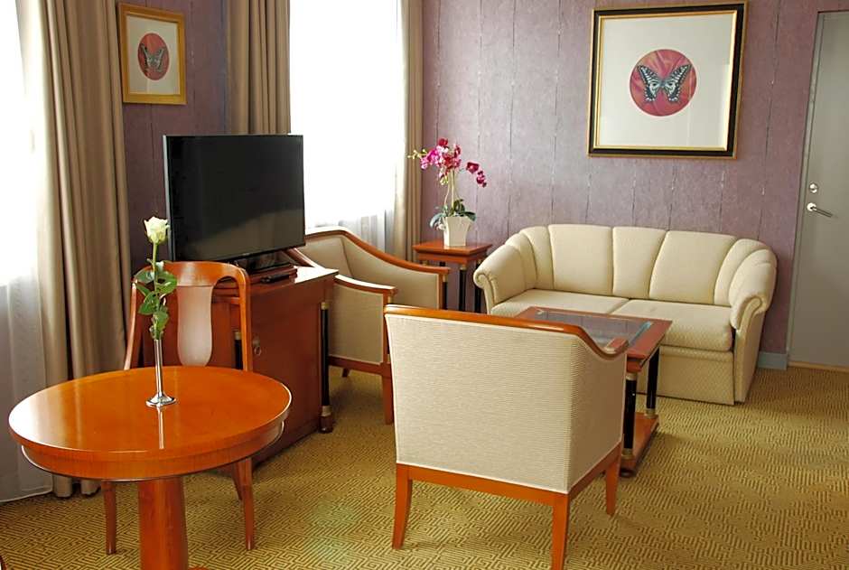 Grand Hotel Viljandi