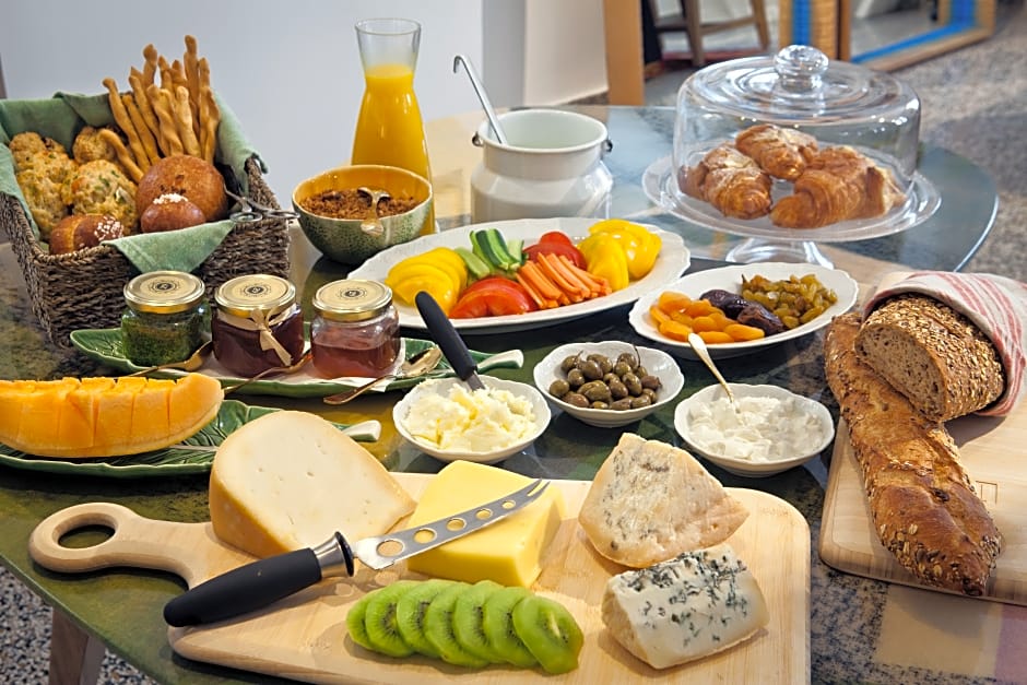 Villa Rothschild by Zvieli Hotels