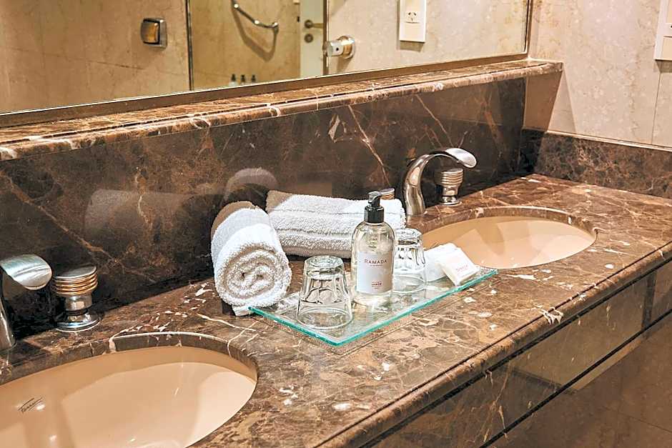 Ramada by Wyndham Buenos Aires Centro