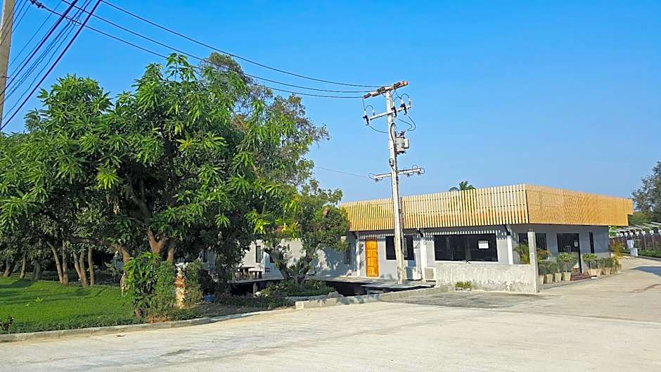 Nai Suan Inn