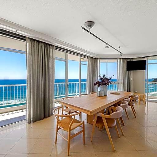 Burleigh Surf Apartments