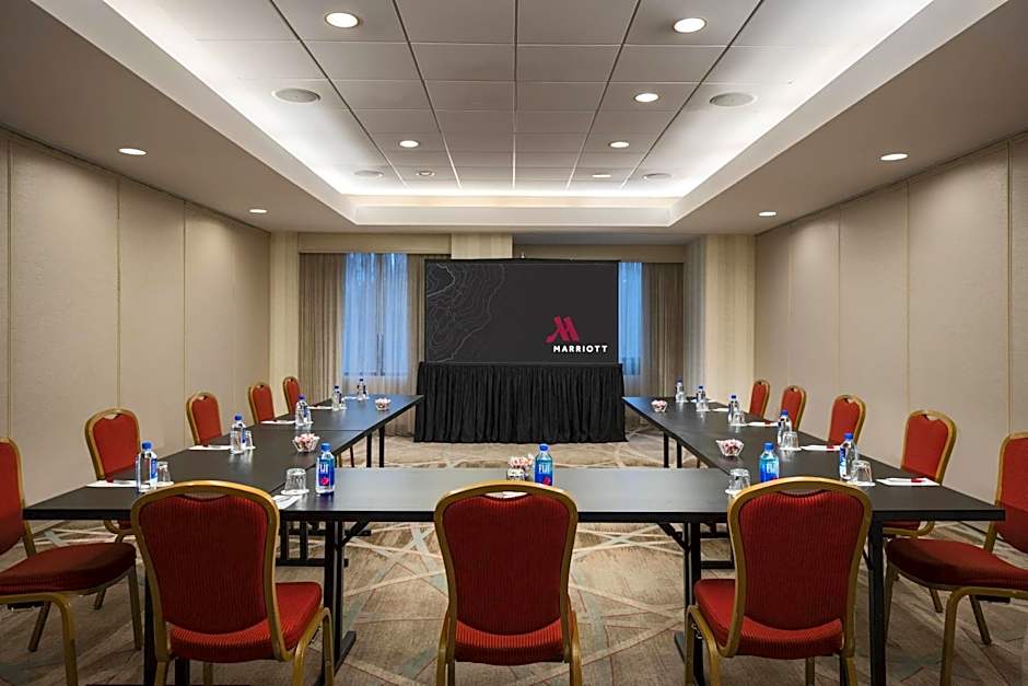 Washington Dulles Marriott Suites