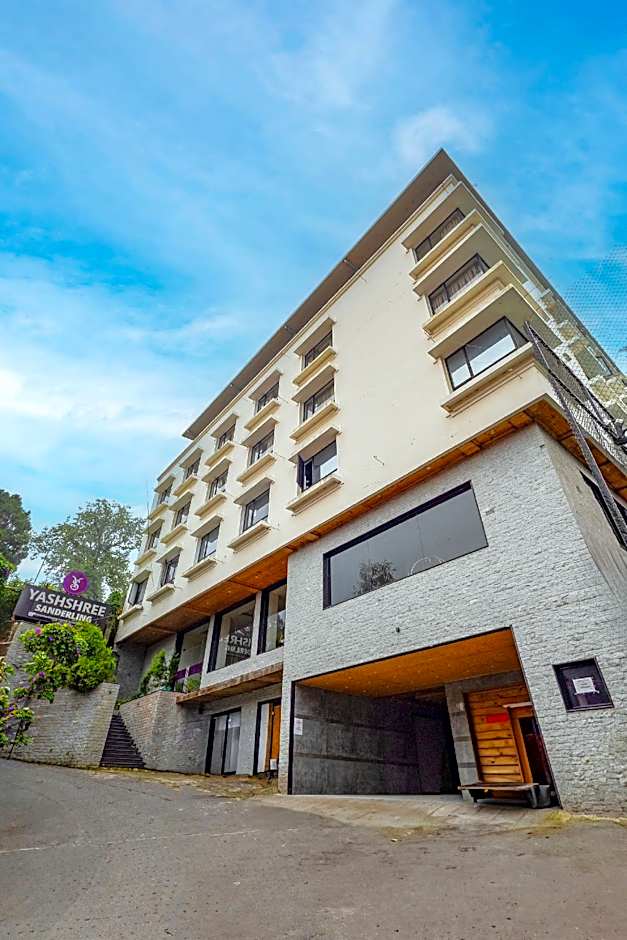 Yashshree Sanderling Mall Road