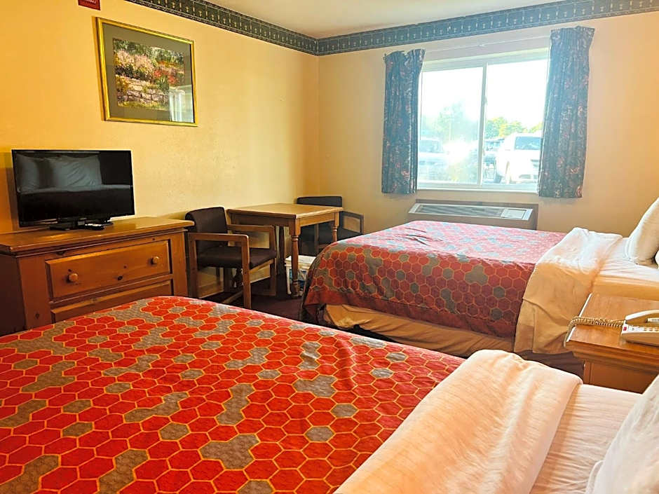 Villa Inn Motel Near Hwy 12 WI Capital O