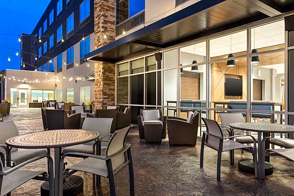 Holiday Inn Express And Suites Rhinelander By IHG