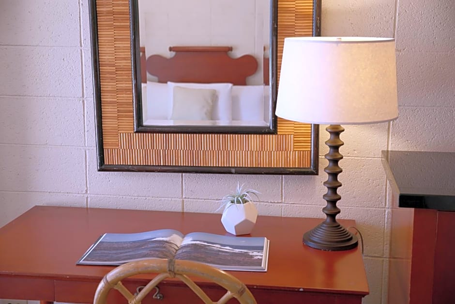 Waikiki Heritage Hotel