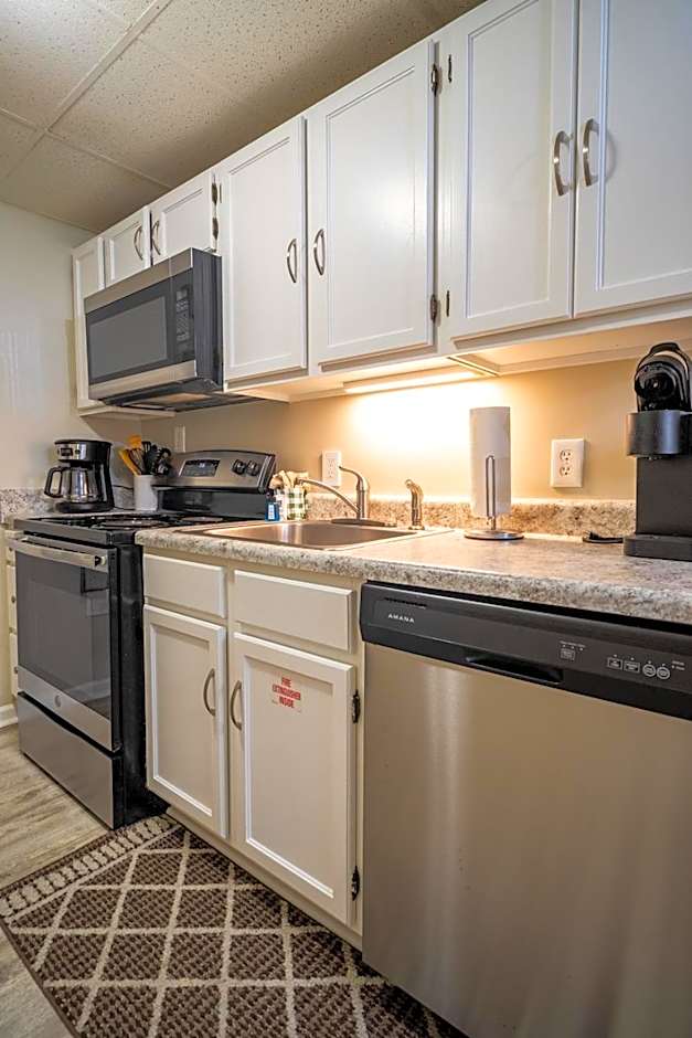 Condo in Gatlinburg very peaceful - 10 min Walk to Main Strip
