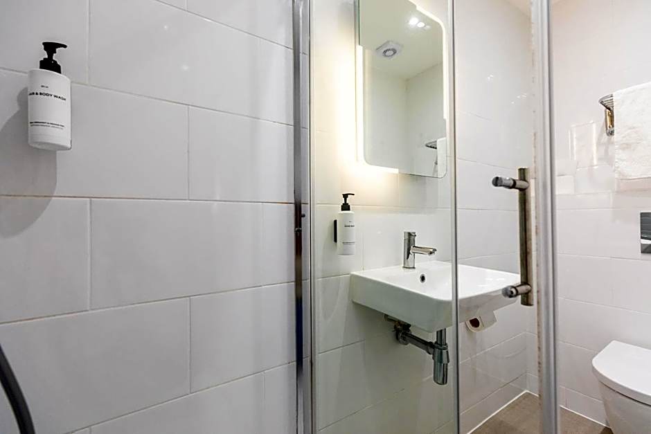 The Chapter Hotels - The J Hyde Park