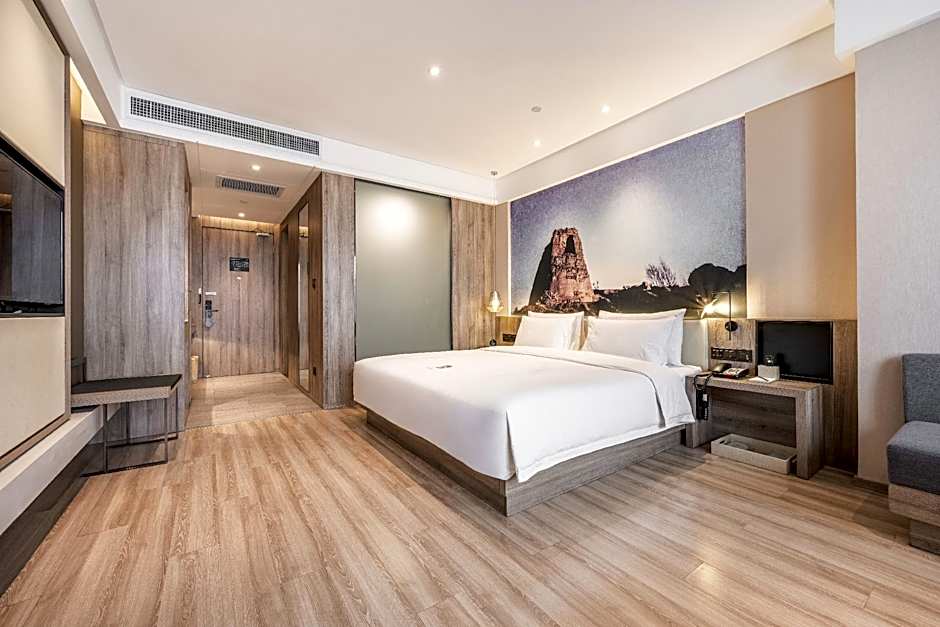 Atour Hotel Yulin Yuyang West Road Railway Station