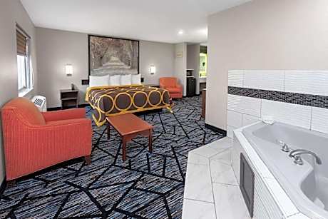 Deluxe King Room - Non-Smoking