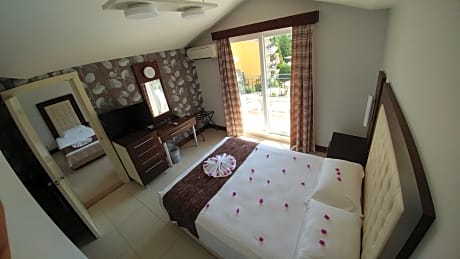 Two Connecting Double Rooms
