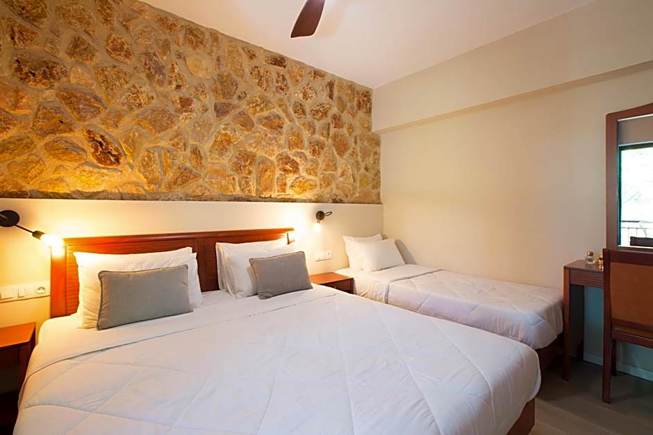 Photo 1 of 14 of Triple Room