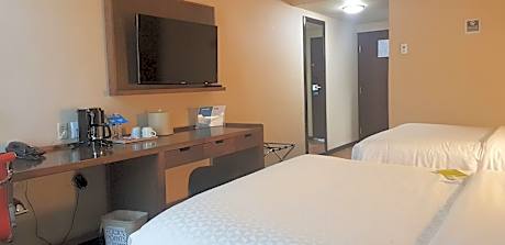 Traditional Room, 2 Double Beds (2 Double Beds)