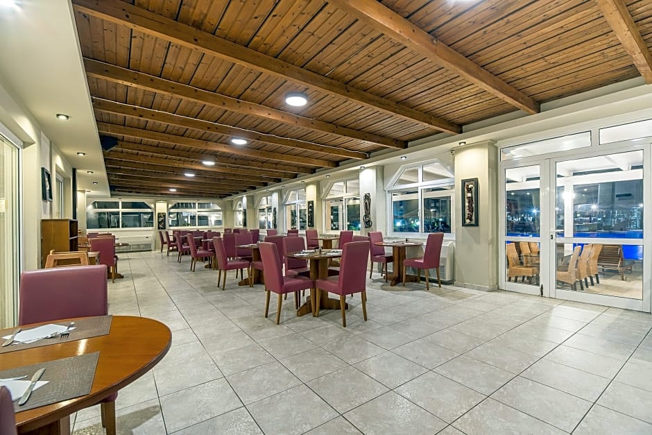 SENSEANA Sea Side Resort & Aquadventure