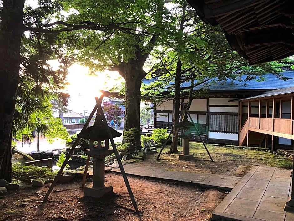 Inn of Amigos Yasuda Pension