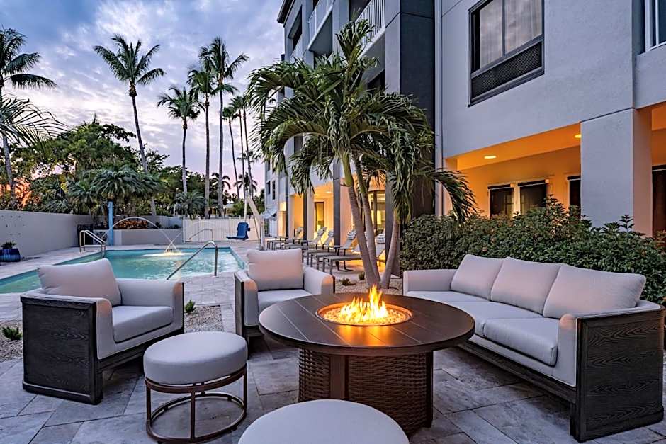 Courtyard by Marriott Naples