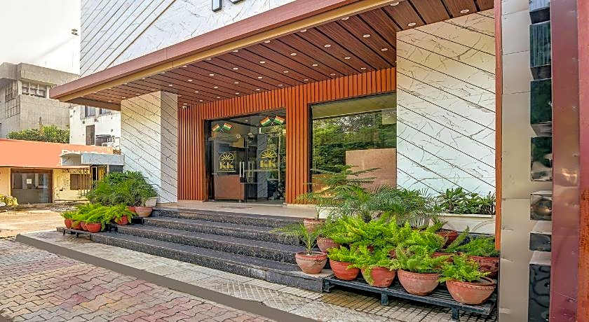 FabHotel KK Continental