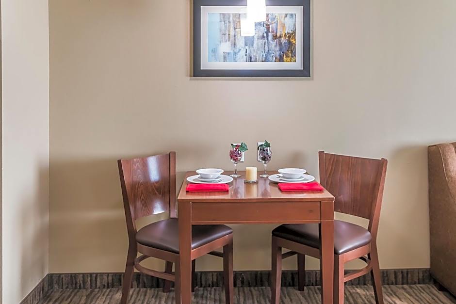MainStay Suites Edinburg