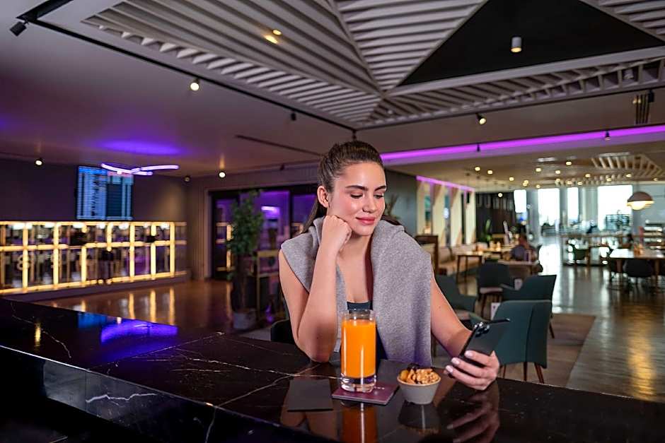 YOTEL Istanbul Airport, City Entrance