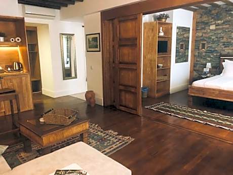 Deluxe Suite Balcony