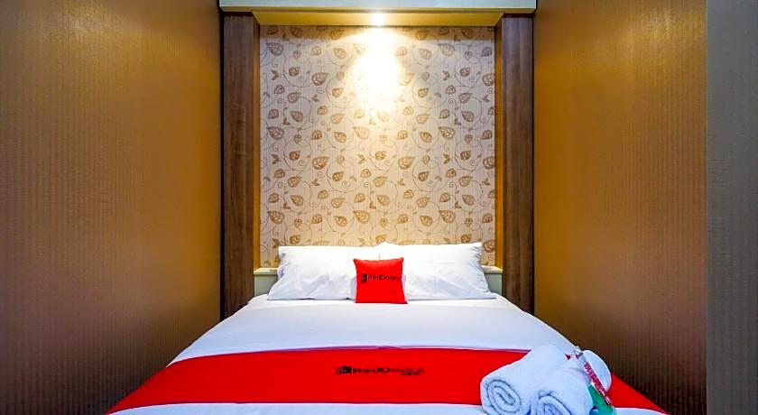 RedDoorz near Simpang Tujuh Kudus