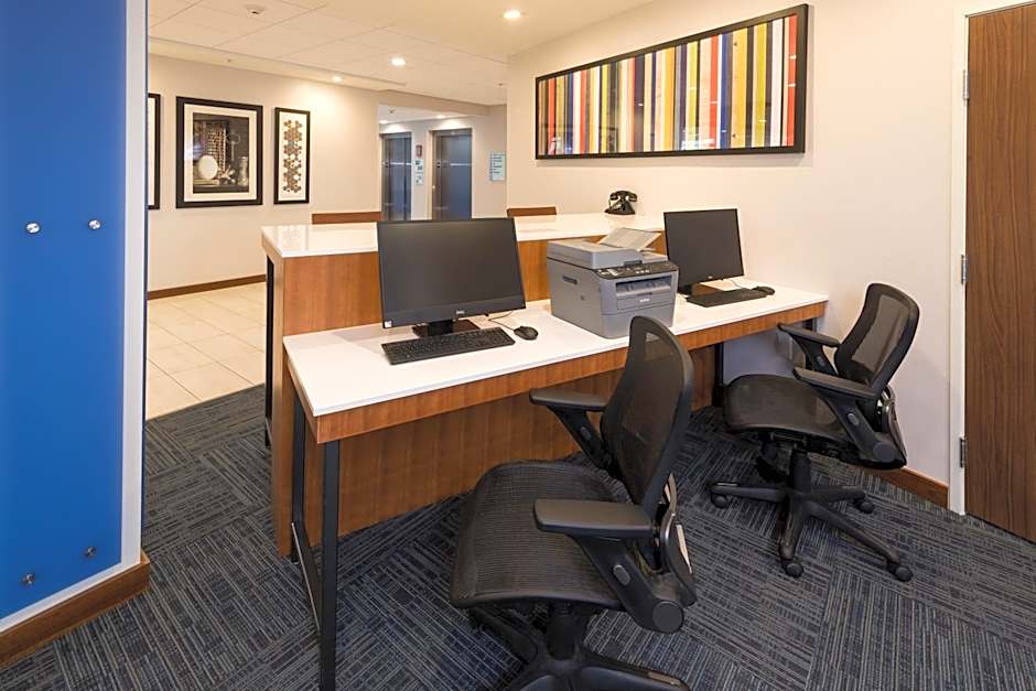 Holiday Inn Express And Suites Auburn By IHG