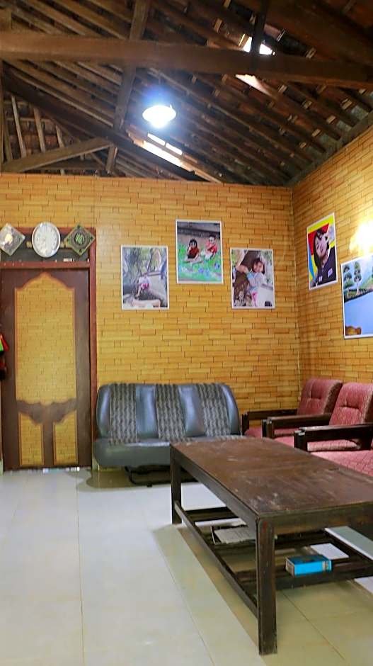 Homestay Cak Edi by ZUZU