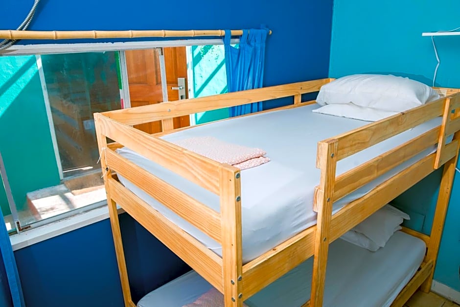 ITH Beach Bungalow Surf Hostel San Diego