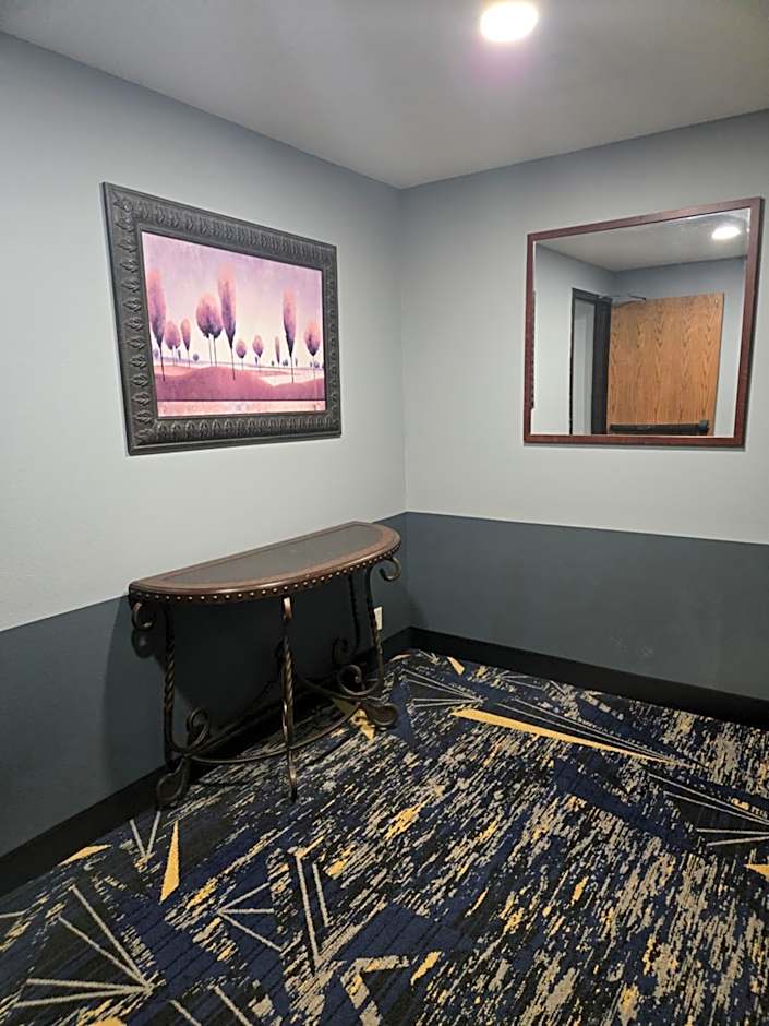 TownHouse Extended Stay Hotel Downtown