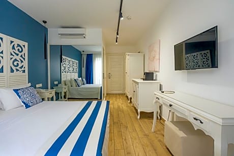 Double or Twin Room with Land View