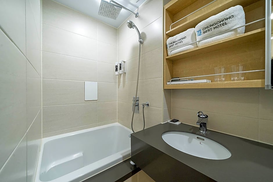 Chungchoho Best Hotel