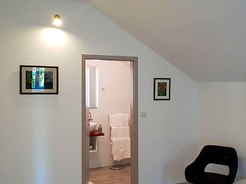 KE-TO Zagreb Airport Rooms