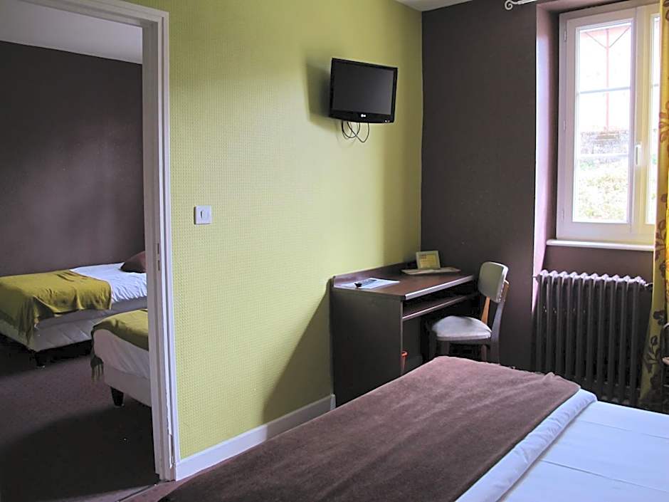 Logis Hôtel Deshors-Foujanet