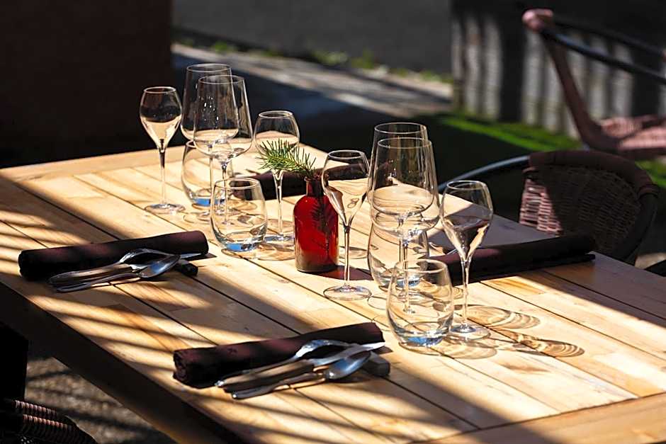 Hotel Restaurant Les Glycines