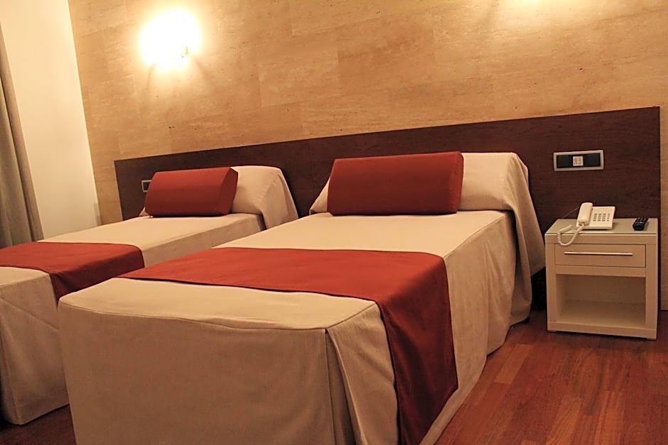 Escuderos Hotel Cruz