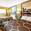 Super 8 by Wyndham Cincinnati/Springdale OH