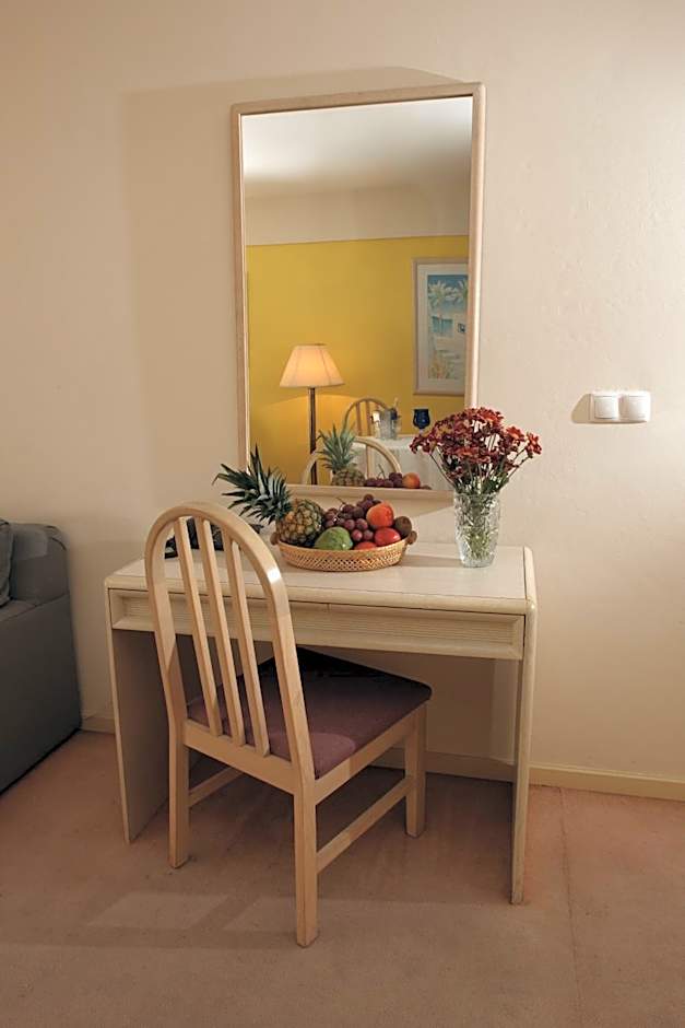 Canico Bay Apartments