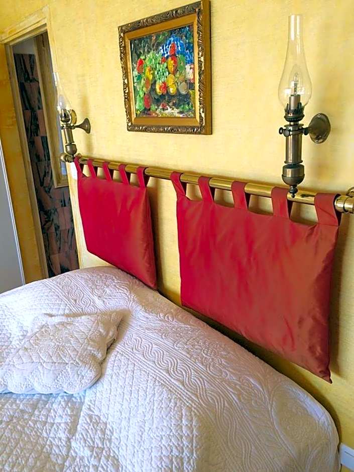 Villa La Lezardiere – Bandol, WY