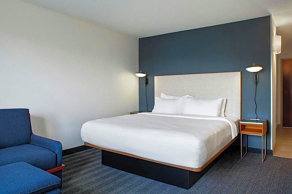 Courtyard by Marriott Wichita East