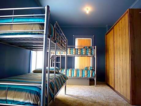 Bed in 6-Bed Mixed Dormitory Room